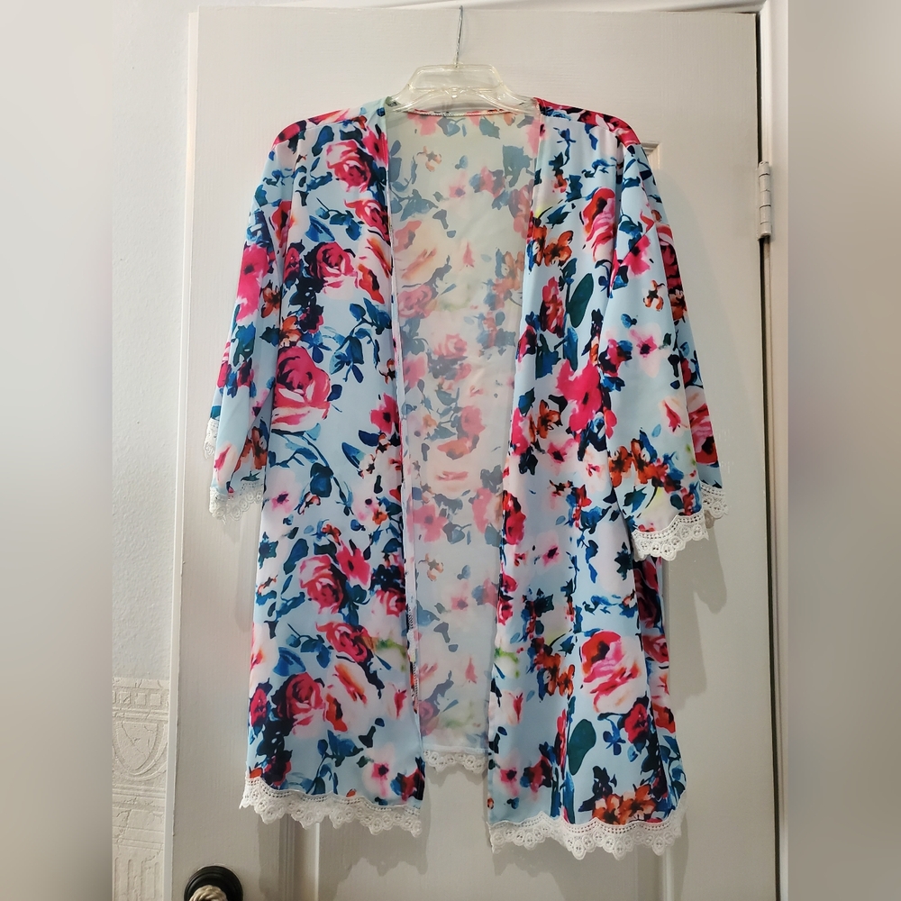Colorful Floral Kimono Cardigan with Lace Trim XL